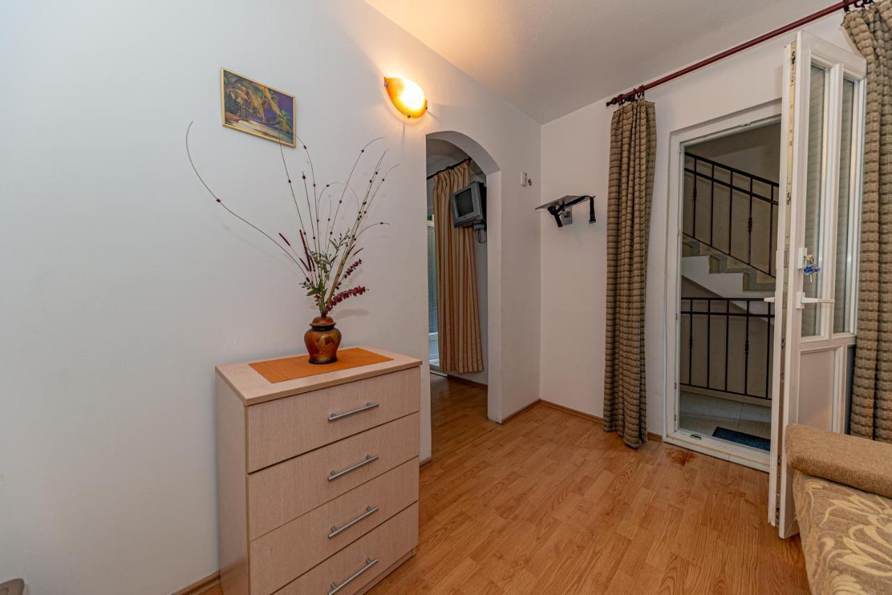 Apartment Knezevic Petrovac Luaran gambar