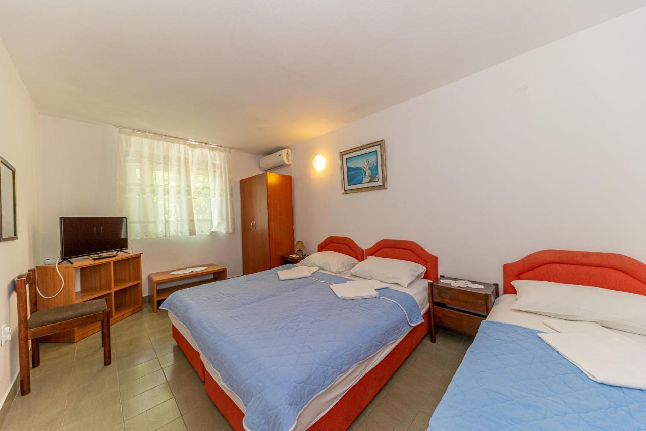 Apartment Knezevic Petrovac Luaran gambar