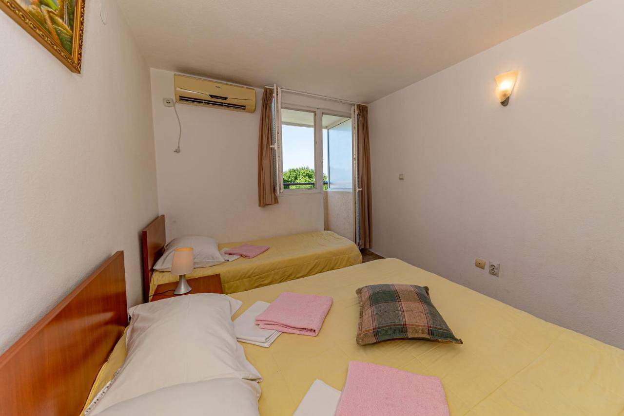 Apartment Knezevic Petrovac Luaran gambar