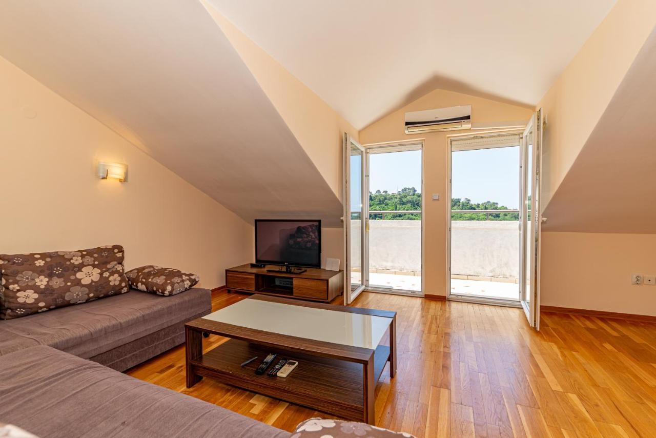 Apartment Knezevic Petrovac Luaran gambar