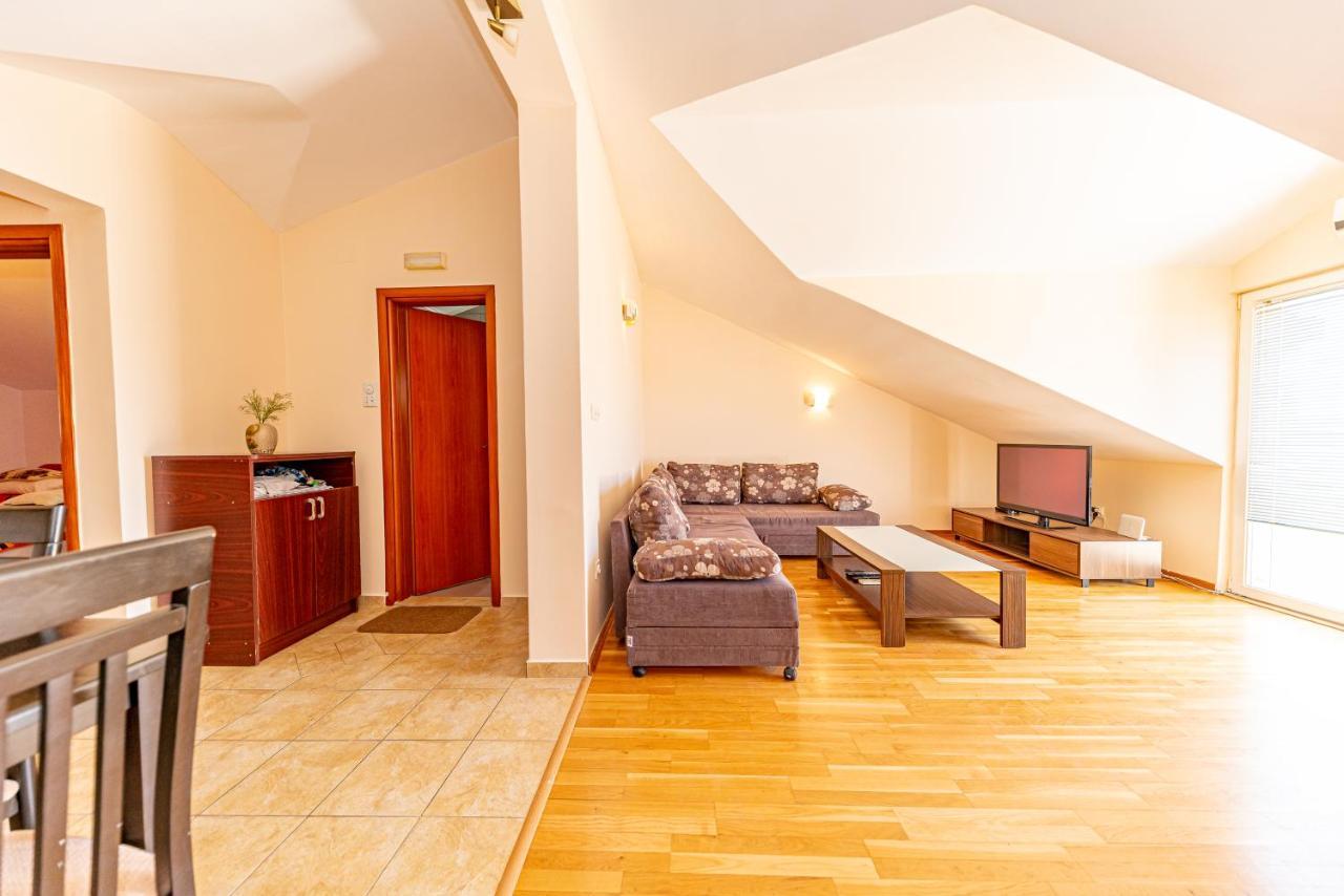 Apartment Knezevic Petrovac Luaran gambar