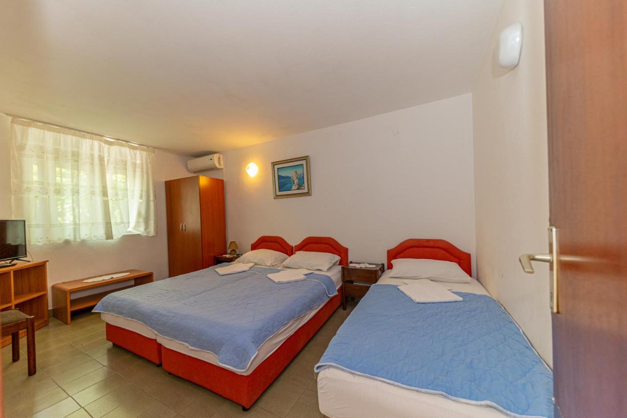 Apartment Knezevic Petrovac Luaran gambar