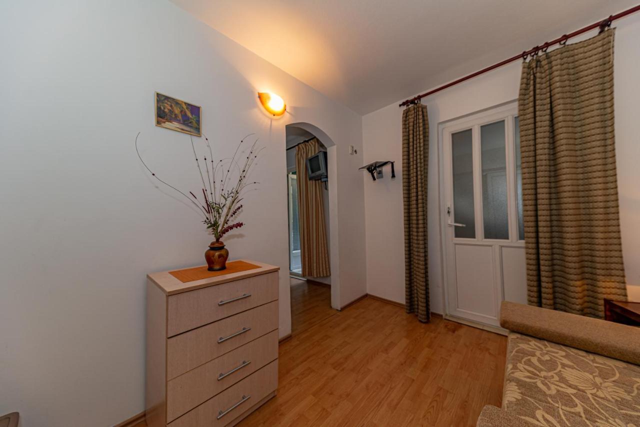 Apartment Knezevic Petrovac Luaran gambar