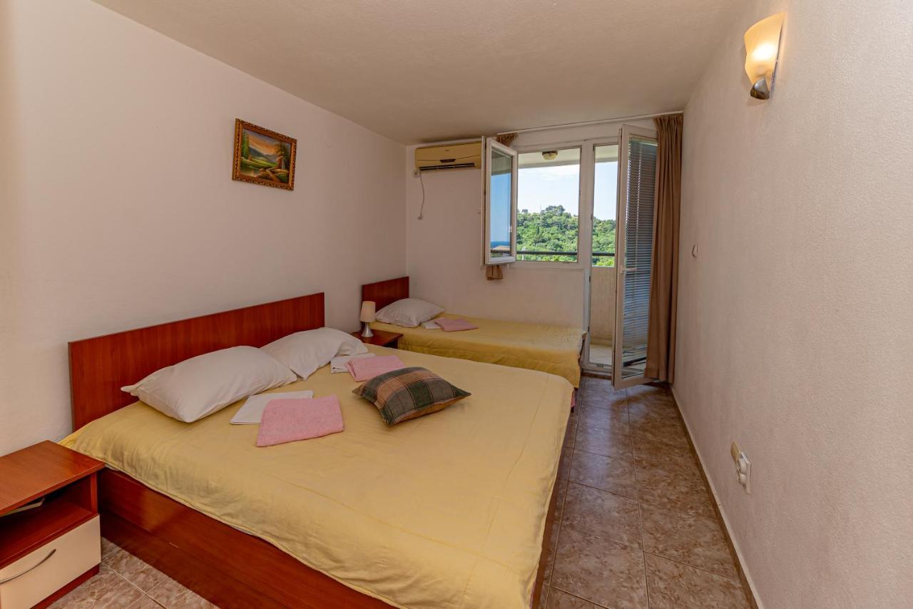 Apartment Knezevic Petrovac Luaran gambar